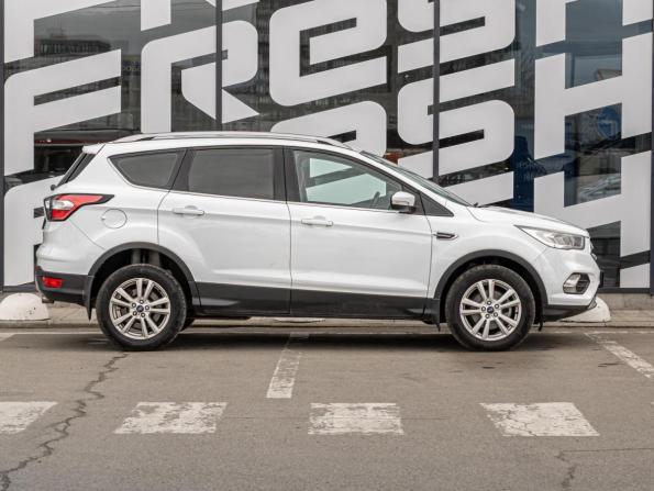 Ford Kuga II Рестайлинг с пробегом 2018 года, цена 1 665 000 рублей, 180327 км, внедорожник, Автокод Объявления