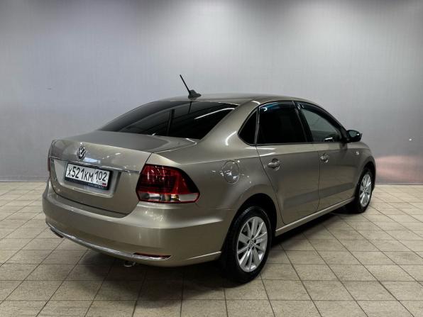 Volkswagen Polo V Рестайлинг с пробегом 2018 года, цена 1 490 000 рублей, 61229 км, седан, Автокод Объявления