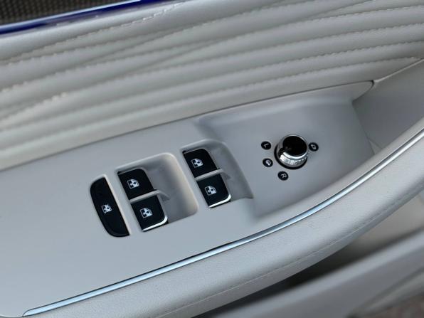 Hongqi HS5 I с пробегом 2023 года, цена 2 475 000 рублей, 40700 км, внедорожник, Автокод Объявления