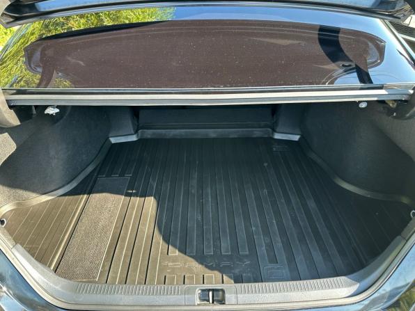 Toyota Camry VIII (XV70) Рестайлинг с пробегом 2022 года, цена 2 630 000 рублей, 96920 км, седан, Автокод Объявления