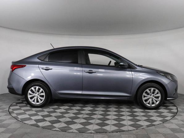 Hyundai Solaris II с пробегом 2020 года, цена 1 377 000 рублей, 85552 км, седан, Автокод Объявления