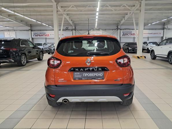 Renault Kaptur I с пробегом 2016 года, цена 1 660 000 рублей, 93590 км, внедорожник, Автокод Объявления