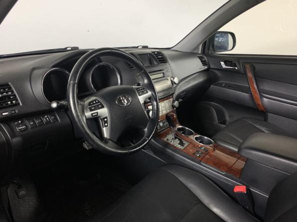 Toyota Highlander II (XU40) Рестайлинг с пробегом 2012 года, цена 1 825 000 рублей, 235478 км, внедорожник, Автокод Объявления
