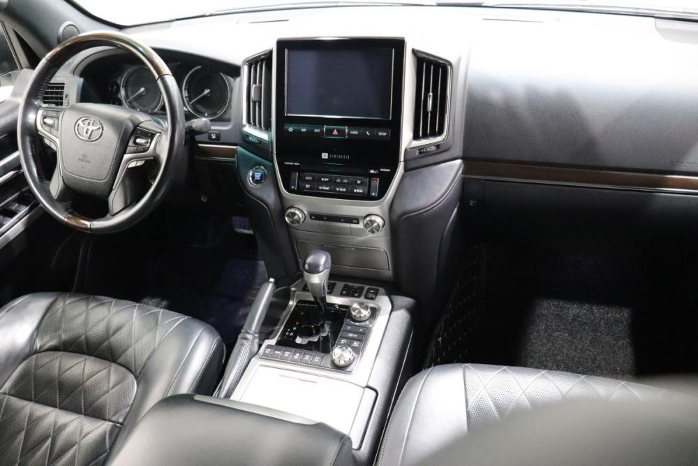 Toyota Land Cruiser 200 Series Рестайлинг 2 Иркутск  - изображение 15