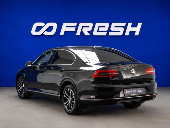 Volkswagen Passat B8 с пробегом 2018 года, цена 1 697 999 рублей, 170673 км, седан, Автокод Объявления