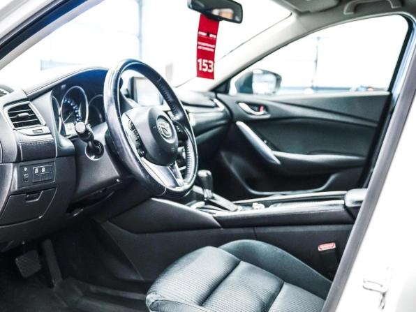 Mazda 6 III (GJ) Рестайлинг с пробегом 2015 года, цена 1 679 000 рублей, 88984 км, седан, Автокод Объявления