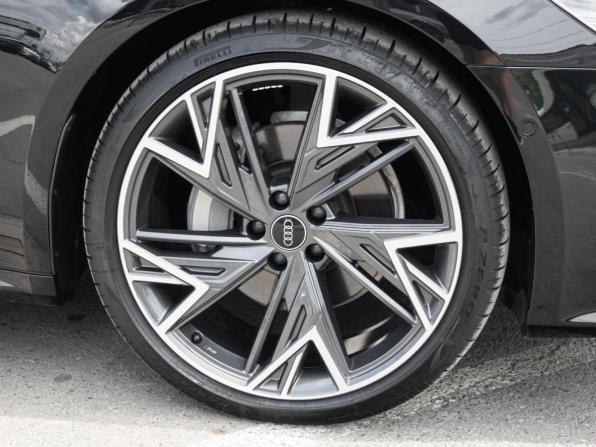 Audi A7 II (4K) с пробегом 2023 года, цена 6 679 000 рублей, 31035 км, лифтбек, Автокод Объявления