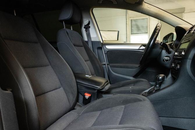 Volkswagen Golf VI с пробегом 2011 года, цена 889 000 рублей, 195786 км, хэтчбек, Автокод Объявления