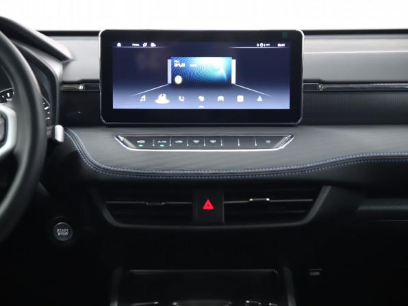 Haval Jolion I Рестайлинг с пробегом 2024 года, цена 2 190 000 рублей, 36627 км, внедорожник, Автокод Объявления