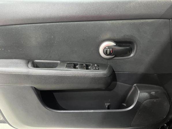 Nissan Tiida I Рестайлинг с пробегом 2010 года, цена 560 000 рублей, 291370 км, седан, Автокод Объявления