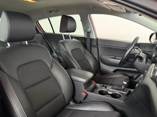 Kia Sportage IV Рестайлинг с пробегом 2019 года, цена 2 650 000 рублей, 20105 км, внедорожник, Автокод Объявления