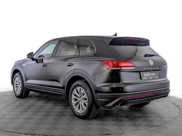 Volkswagen Touareg III с пробегом 2019 года, цена 5 205 000 рублей, 37555 км, внедорожник, Автокод Объявления