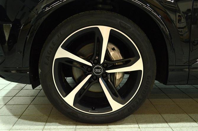 Audi Q7 II (4M) с пробегом 2019 года, цена 5 300 000 рублей, 240000 км, внедорожник, Автокод Объявления