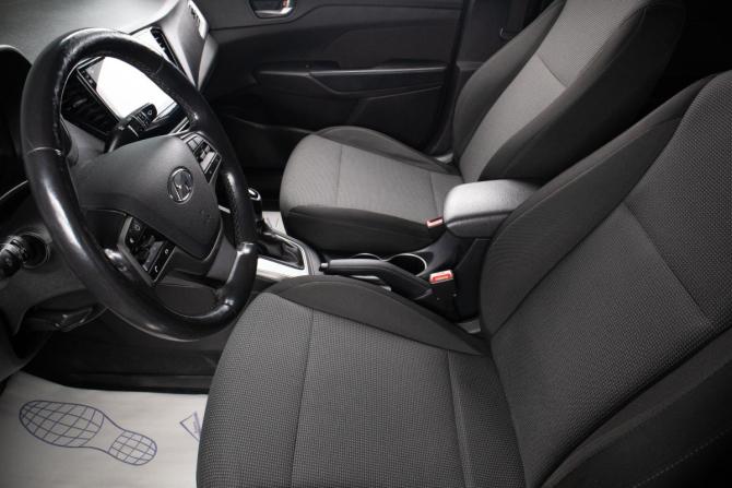 Hyundai Solaris II с пробегом 2019 года, цена 1 299 000 рублей, 180872 км, седан, Автокод Объявления