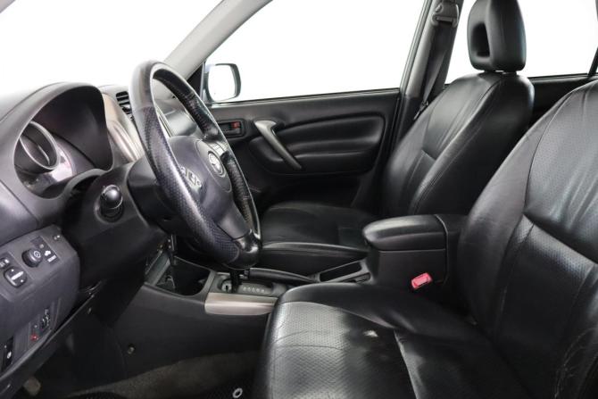 Toyota RAV4 II (XA20) Рестайлинг с пробегом 2003 года, цена 699 000 рублей, 227000 км, внедорожник, Автокод Объявления