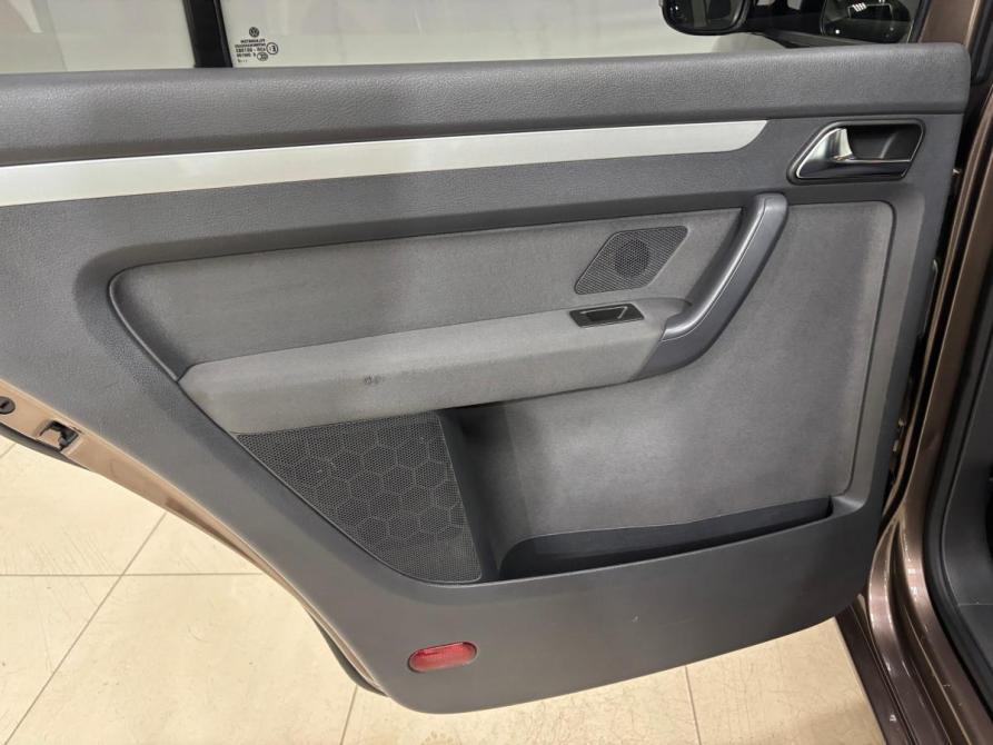 Volkswagen Touran I Рестайлинг 2 Альметьевск  - изображение 17