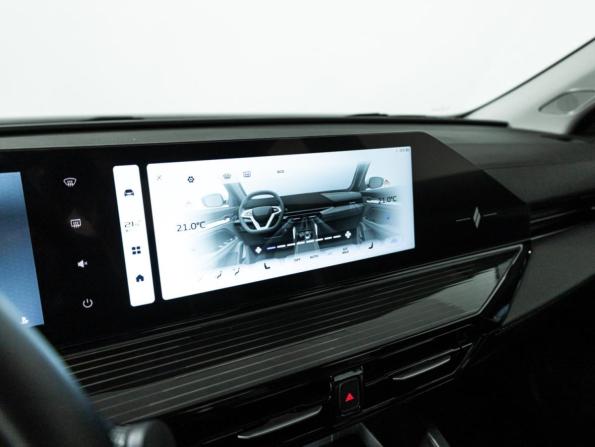 Livan S6 Pro с пробегом 2024 года, цена 1 599 700 рублей, 20753 км, седан, Автокод Объявления