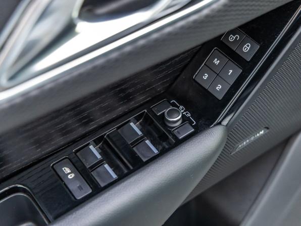 Land Rover Range Rover Velar I с пробегом 2018 года, цена 3 248 000 рублей, 153100 км, внедорожник, Автокод Объявления