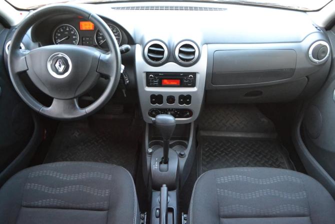 Renault Sandero I с пробегом 2012 года, цена 650 000 рублей, 198015 км, хэтчбек, Автокод Объявления