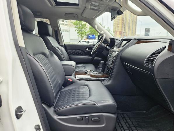 Infiniti QX80 I Рестайлинг 2 с пробегом 2018 года, цена 5 300 000 рублей, 49502 км, внедорожник, Автокод Объявления
