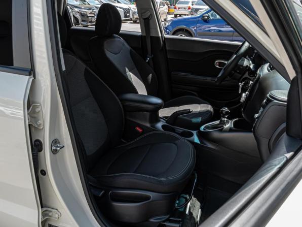 Kia Soul II Рестайлинг с пробегом 2017 года, цена 1 495 000 рублей, 157315 км, хэтчбек, Автокод Объявления
