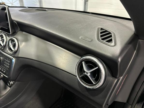 Mercedes-Benz CLA I (C117 X117) с пробегом 2015 года, цена 1 799 000 рублей, 126984 км, седан, Автокод Объявления