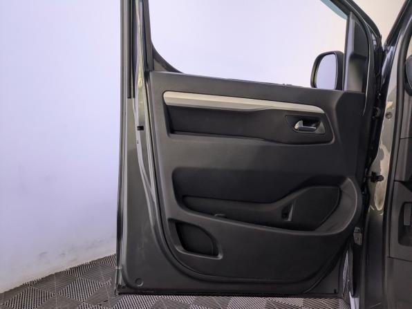 Peugeot Traveller I с пробегом 2020 года, цена 3 200 000 рублей, 99035 км, минивэн, Автокод Объявления