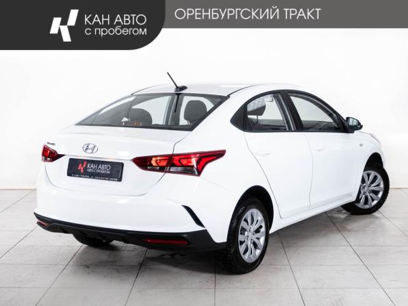 Hyundai Solaris II Рестайлинг с пробегом 2021 года, цена 1 655 000 рублей, 61960 км, седан, Автокод Объявления