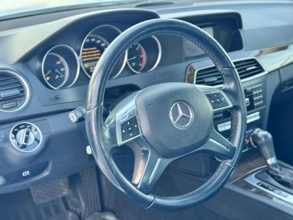 Mercedes-Benz C-Класс III (W204) Рестайлинг с пробегом 2013 года, цена 1 600 000 рублей, 167000 км, седан, Автокод Объявления
