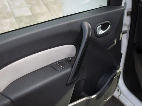 Renault Kangoo II Рестайлинг с пробегом 2014 года, цена 1 100 000 рублей, 53022 км, компактвэн, Автокод Объявления
