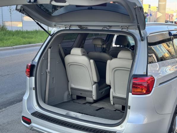 Kia Carnival III с пробегом 2019 года, цена 3 150 000 рублей, 54000 км, минивэн, Автокод Объявления