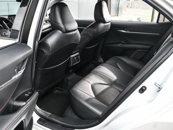 Toyota Camry VIII (XV70) Рестайлинг с пробегом 2021 года, цена 2 969 000 рублей, 107721 км, седан, Автокод Объявления