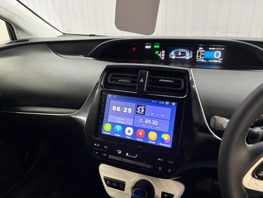 Toyota Prius IV (XW50) Краснодар  - изображение 11
