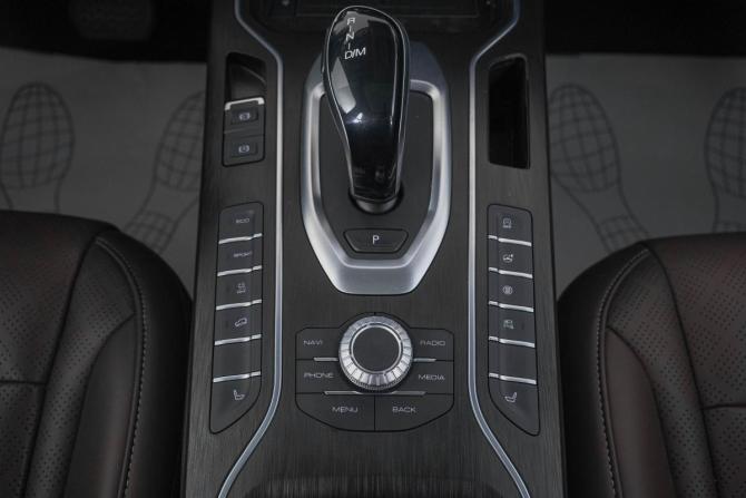Wey VV6 I Рестайлинг с пробегом 2021 года, цена 1 769 000 рублей, 52000 км, внедорожник, Автокод Объявления