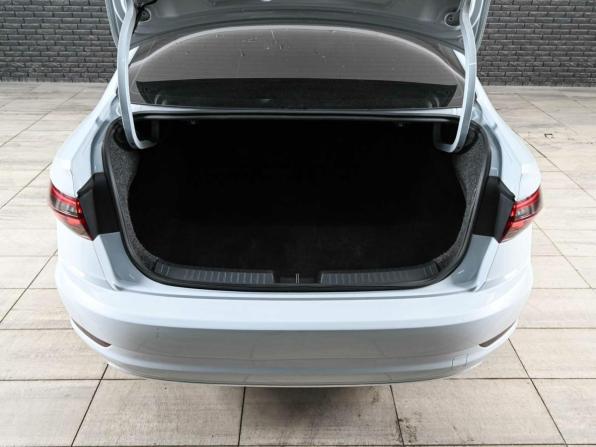 Volkswagen Jetta VII с пробегом 2018 года, цена 1 715 000 рублей, 194111 км, седан, Автокод Объявления