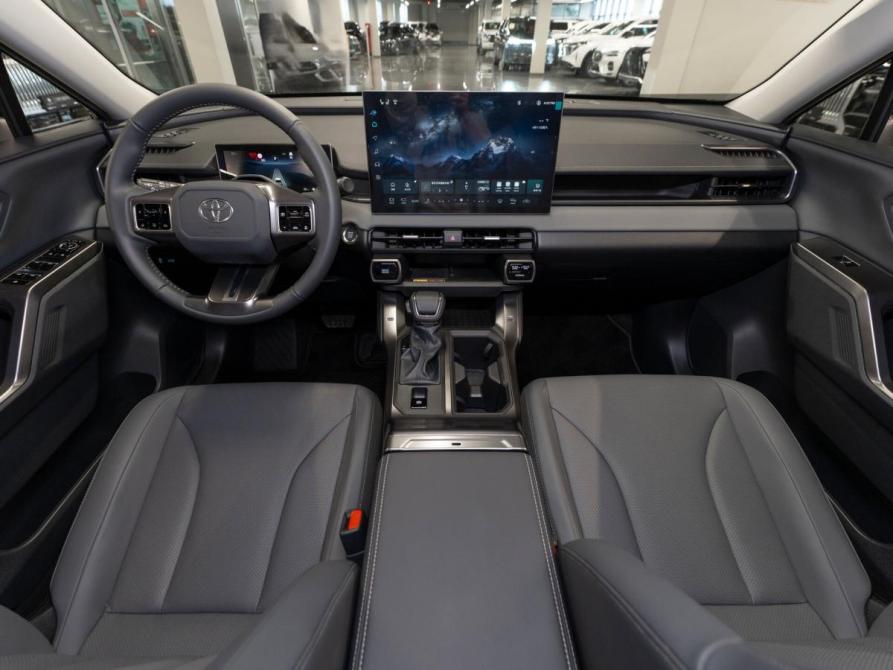 Toyota RAV4 VI (XA60) Москва  - изображение 8