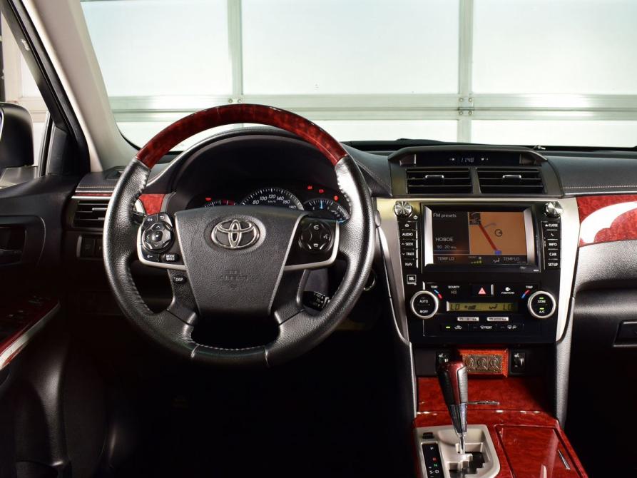 Toyota Camry VII (XV50) Кемерово  - изображение 8
