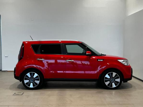 Kia Soul II с пробегом 2015 года, цена 1 360 000 рублей, 99875 км, хэтчбек, Автокод Объявления