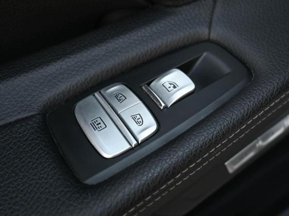 BMW 7 серии VI (G11/G12) с пробегом 2017 года, цена 3 349 000 рублей, 214737 км, седан, Автокод Объявления