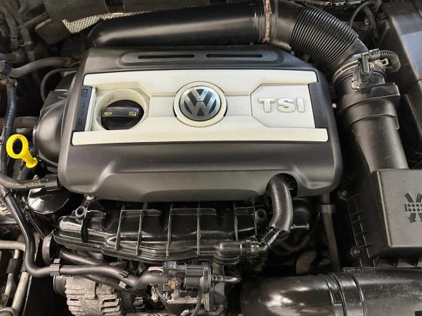 Volkswagen Passat B7 с пробегом 2013 года, цена 1 230 000 рублей, 302767 км, универсал, Автокод Объявления