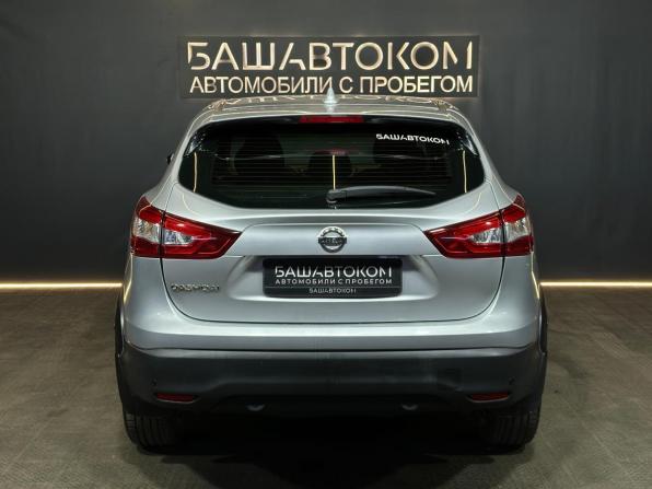 Nissan Qashqai II с пробегом 2018 года, цена 1 660 000 рублей, 132919 км, внедорожник, Автокод Объявления