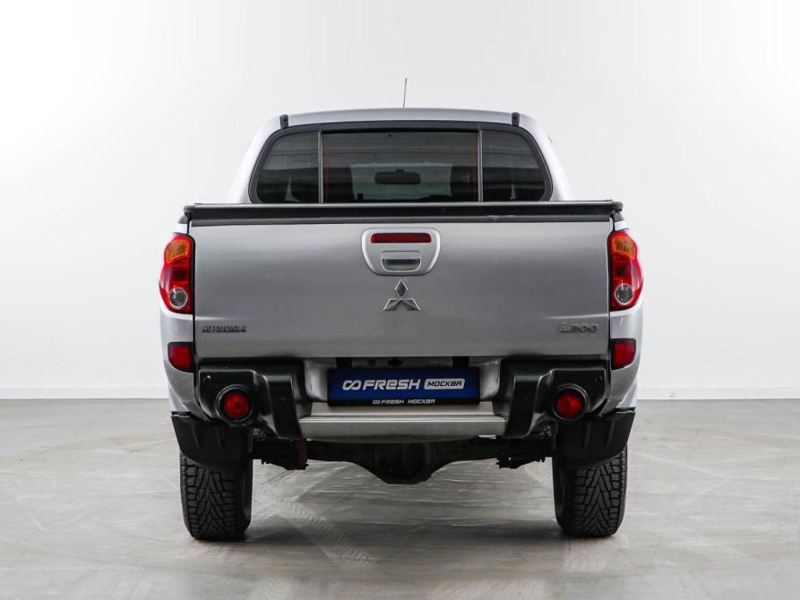 Mitsubishi L200 IV Москва  - изображение 4