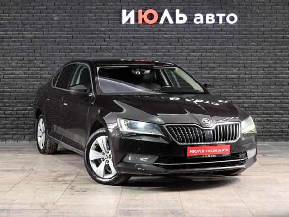 Skoda Superb III с пробегом 2018 года, цена 1 370 000 рублей, 276842 км, лифтбек, Автокод Объявления