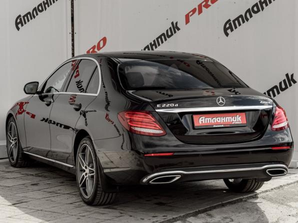 Mercedes-Benz E-Класс V (W213 S213 C238) с пробегом 2017 года, цена 2 930 000 рублей, 166604 км, седан, Автокод Объявления