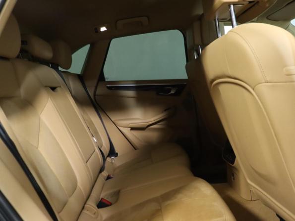 Porsche Macan I с пробегом 2014 года, цена 2 280 000 рублей, 110672 км, внедорожник, Автокод Объявления