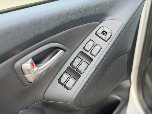 Hyundai ix35 I с пробегом 2012 года, цена 985 000 рублей, 193000 км, внедорожник, Автокод Объявления