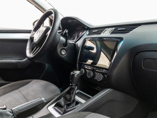 Skoda Octavia III (A7) с пробегом 2014 года, цена 958 000 рублей, 253971 км, лифтбек, Автокод Объявления