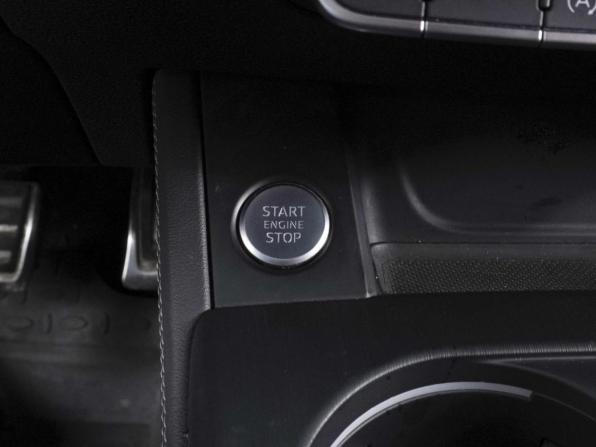 Audi A4 V (B9) с пробегом 2019 года, цена 2 270 000 рублей, 168697 км, универсал, Автокод Объявления