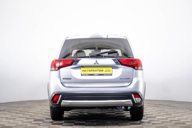 Mitsubishi Outlander III Рестайлинг 2 с пробегом 2017 года, цена 1 899 000 рублей, 189000 км, внедорожник, Автокод Объявления