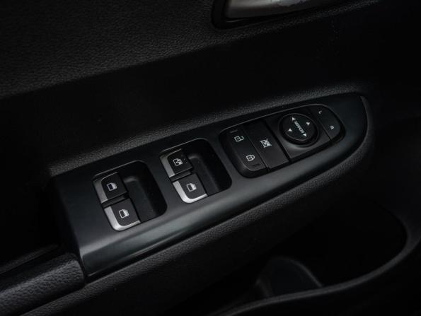 Kia Rio IV Рестайлинг с пробегом 2021 года, цена 1 740 000 рублей, 126733 км, хэтчбек, Автокод Объявления